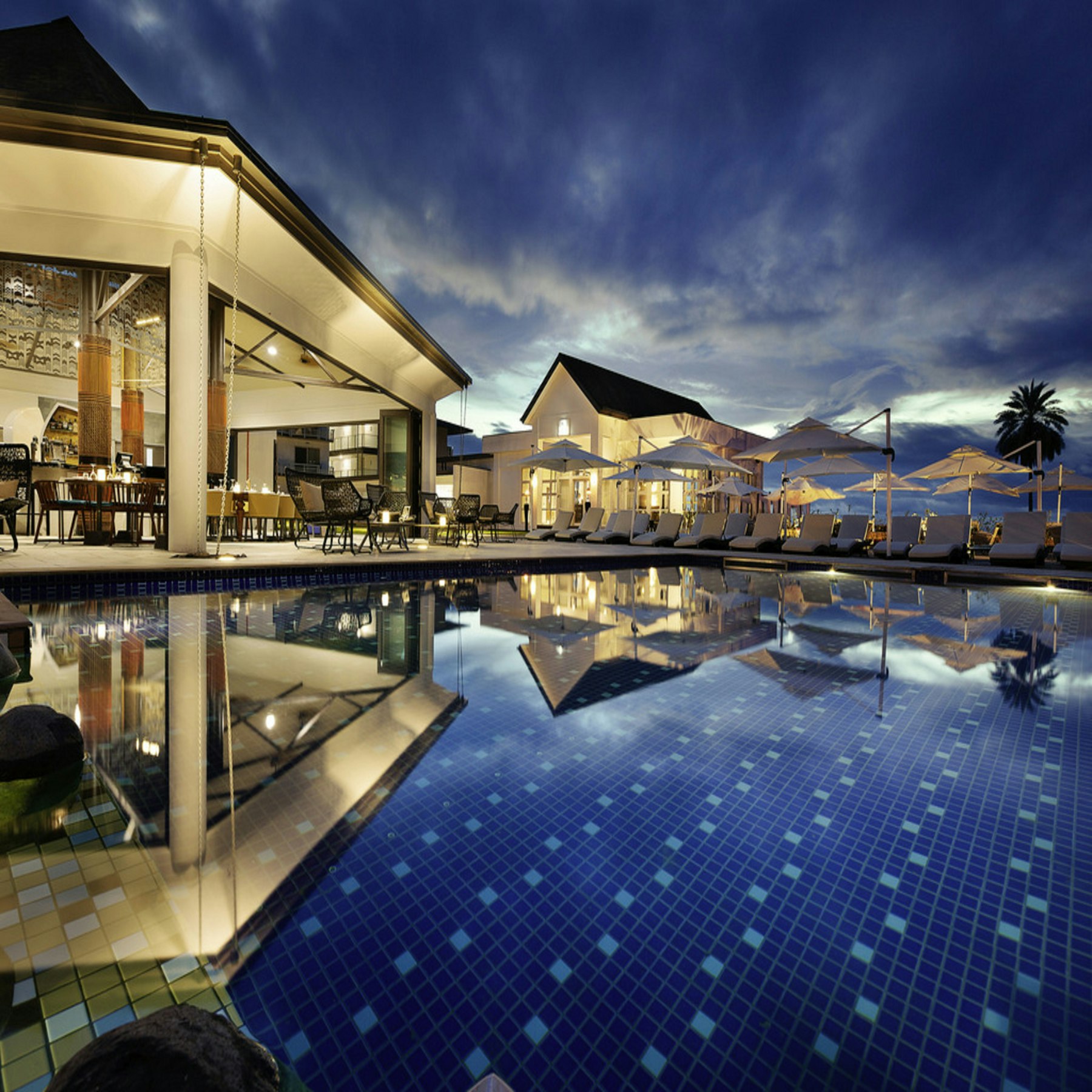 Hotel pool